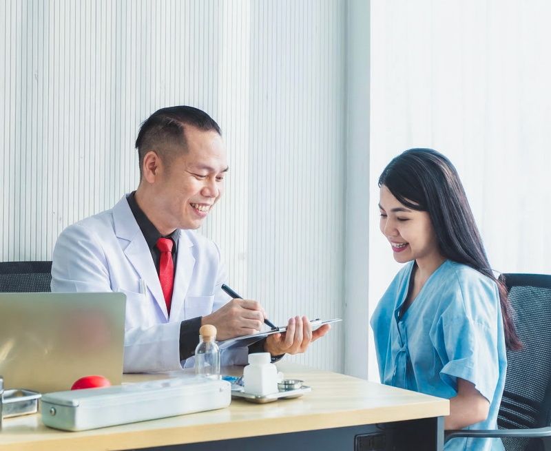 Bác sĩ thẩm mỹ Phạm Hồ Nam chuyên thực hiện các dịch vụ làm đẹp tại Á Đông