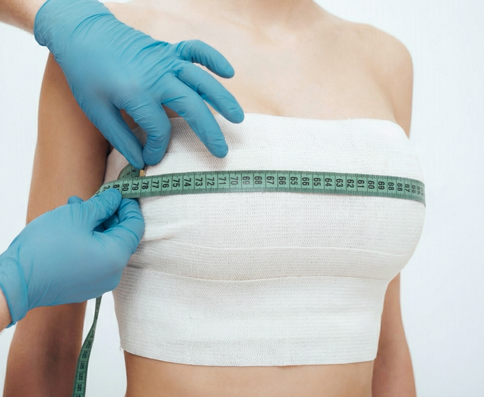 Bác sĩ nâng ngực tại quận 3 – Phạm Hồ Nam